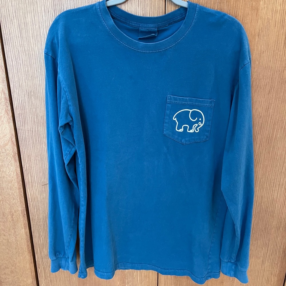 Ivory Ella long sleeve shirt. Size Medium